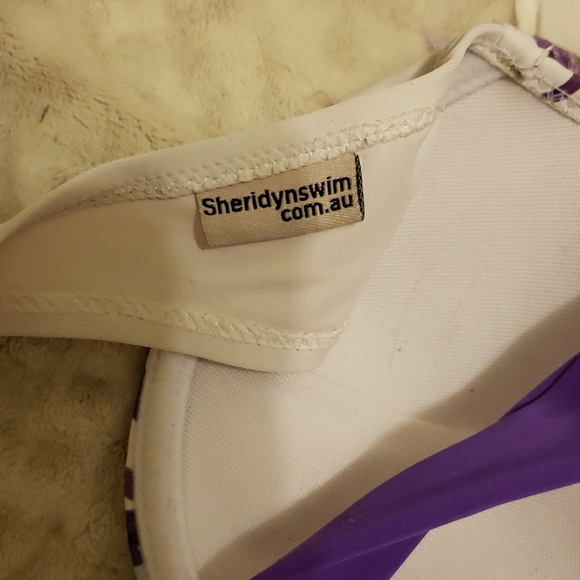 Bikini - Picture 5 of 5